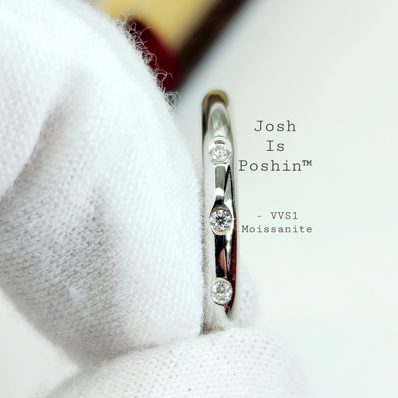 Moissanite bezel set ring band in sterling silver - Picture 7 of 13